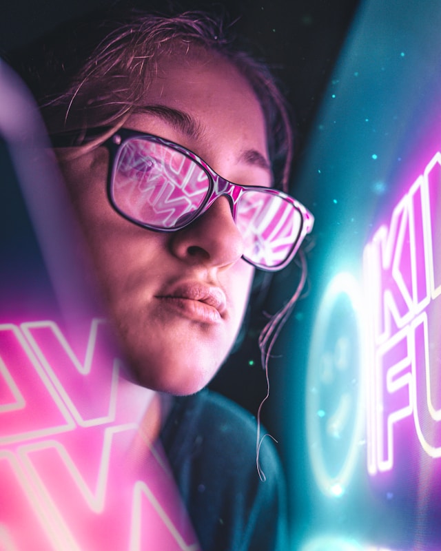 Visionary Wellness: How Smart Lenses Are Tackling Digital Eye Strain